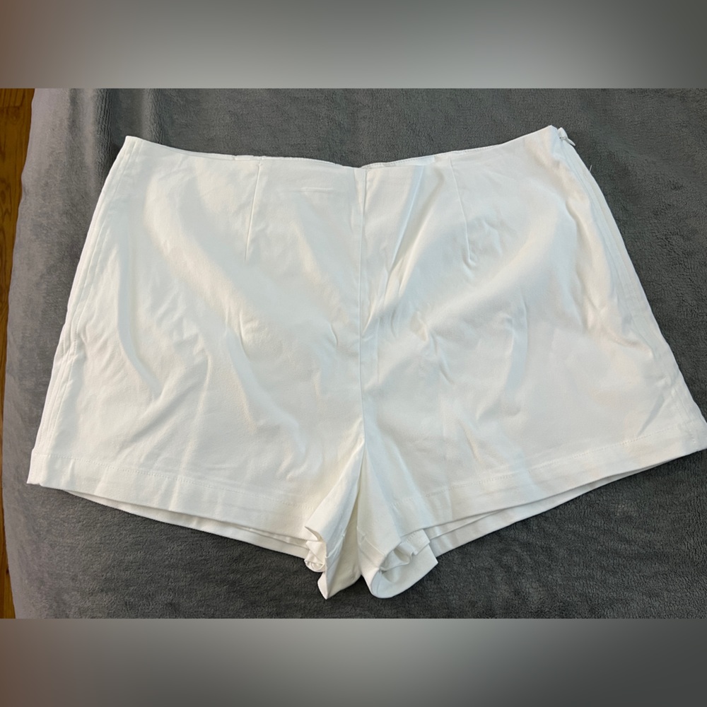 Women’s Wild Fable White Shorts Size XL